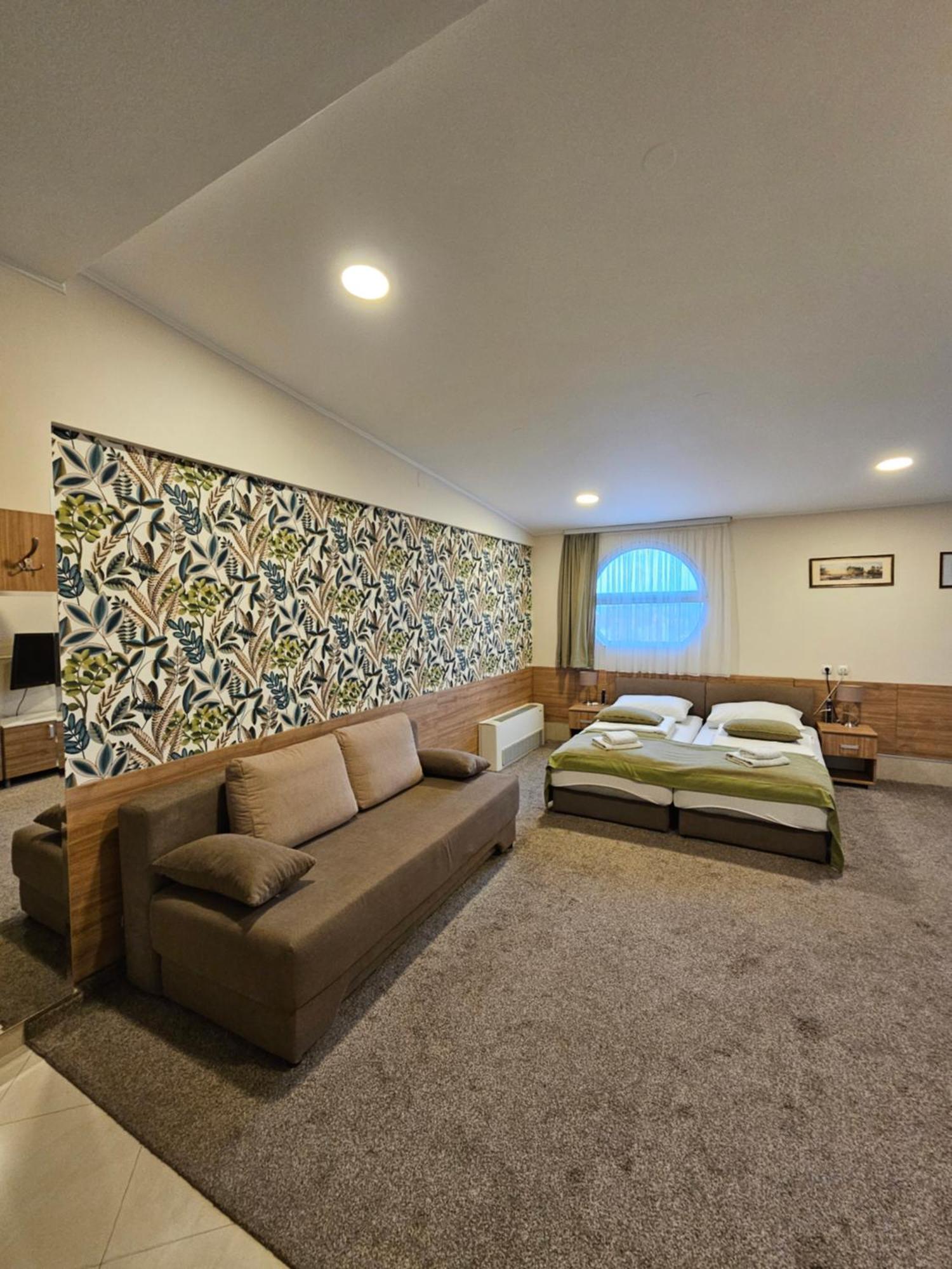 Apartments Alf - Om Banja Luka Pokoj fotografie